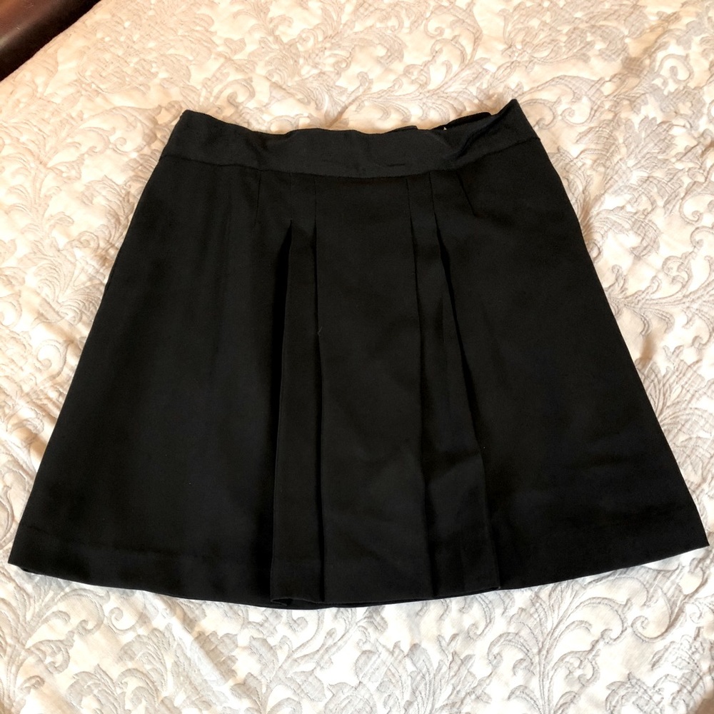 Gap a-line center pleat skirt
